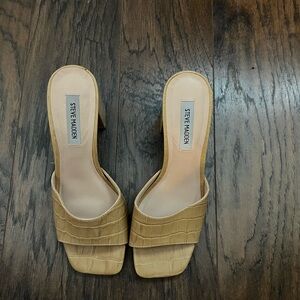 Steve Madden 8.5 Nude Heels
